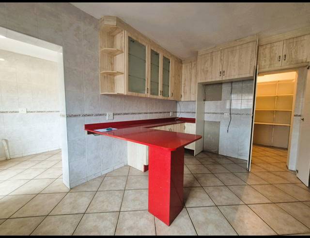 3 BEDROOM HOUSE FOR SALE IN ARCON PARK